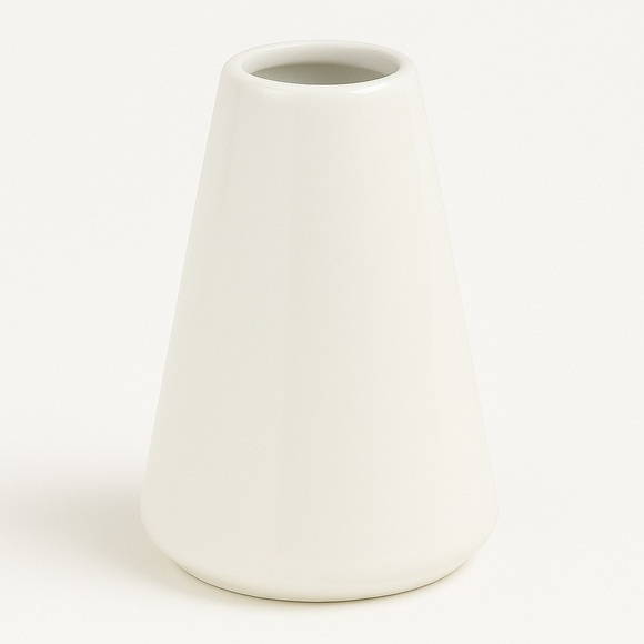 White Ceramic Reed Diffuser Vase - Picture 2 of 7
